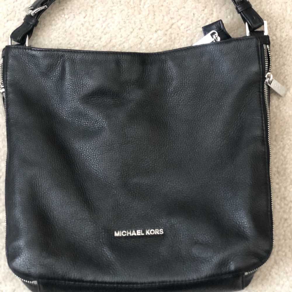 Michael Korea purse - Black